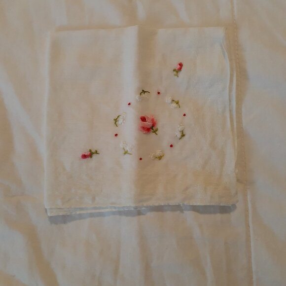 Vintage Handkerchiefs 4. - Picture 3 of 5